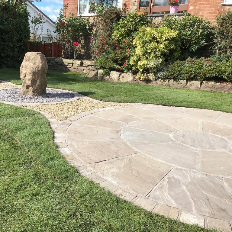 Circular Patio and Lawn